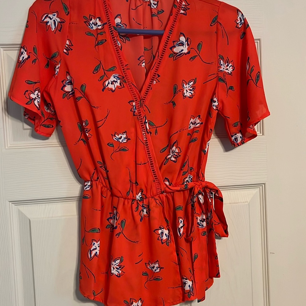 Floral print short sleeve blouse